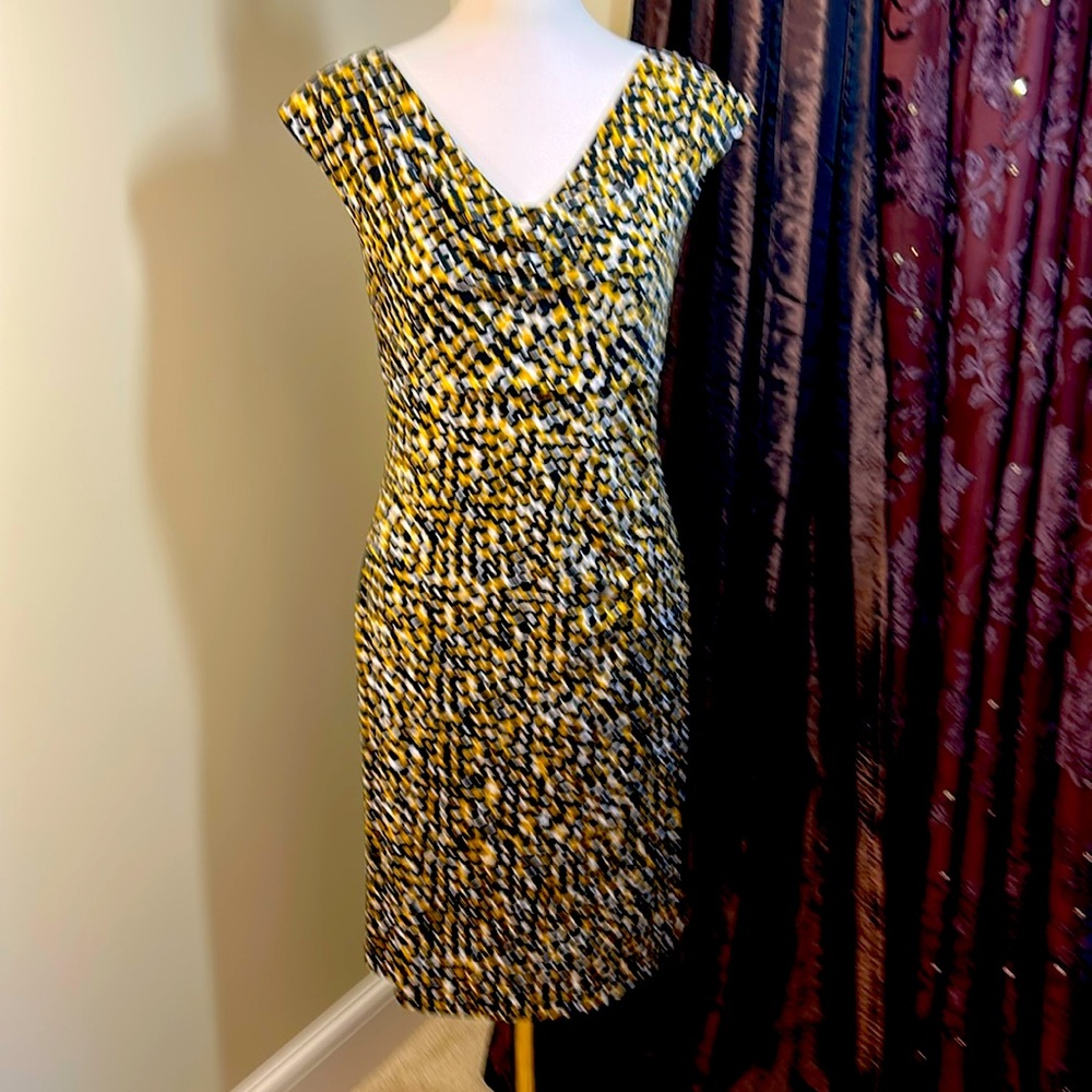 Kasper Print Dress SZ L all occasion, trendy look, perfect for holiday parties